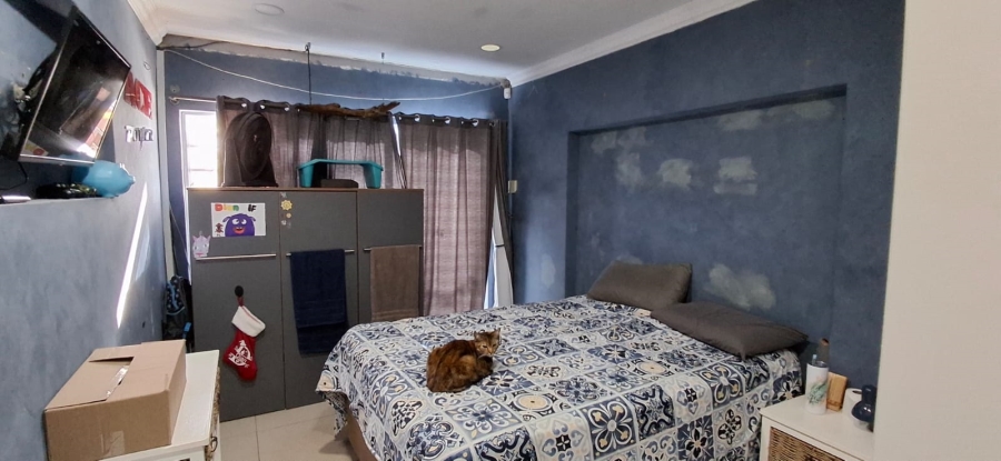 6 Bedroom Property for Sale in Haven Hills Eastern Cape
